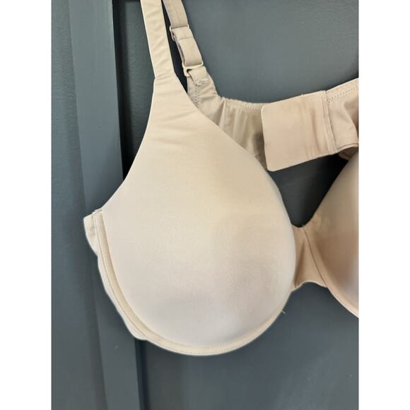 Skims Bra 44D - Nude Color, Super Soft T Shirt Bra - Picture 2 of 4